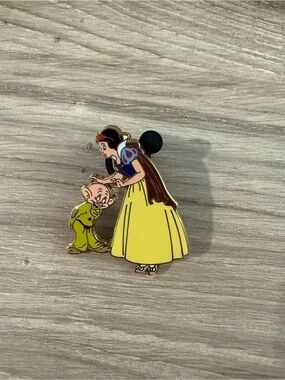 Disney Snow White and Dopey Gold-Tone Enamel Pin Backing